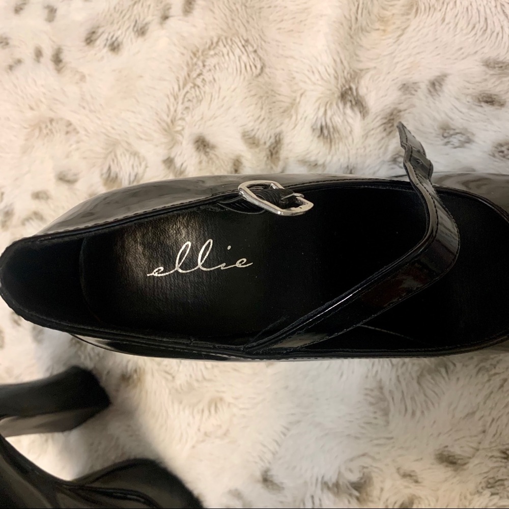 Fun platform heels - Picture 4 of 4